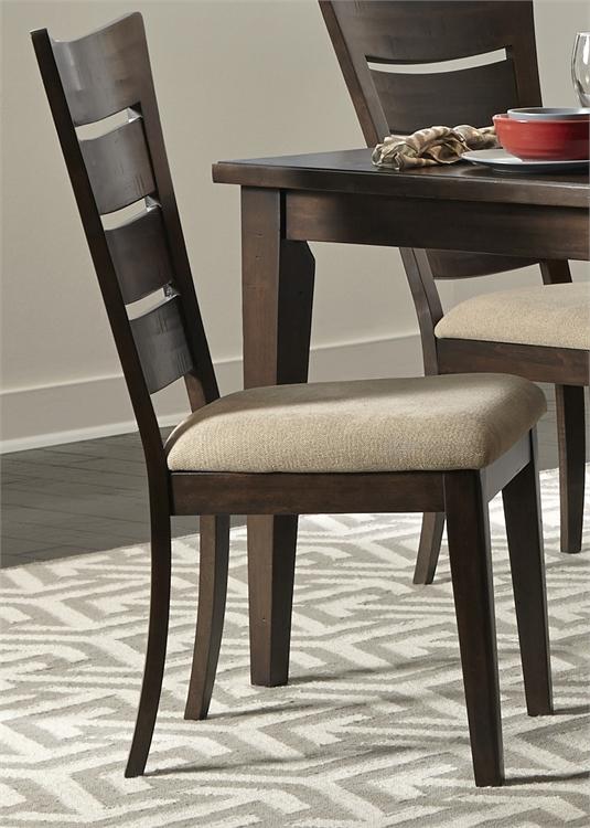 476-CD Pebble Creek II Dining