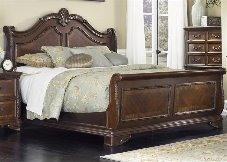 620-BR Highland Court Bedroom